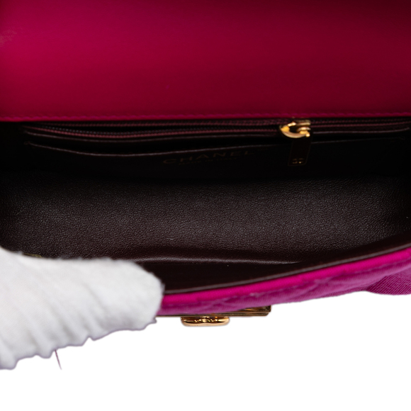 Pre-Loved Chanel Mini Quilted Jersey Chic With Me Flap - Picture 4 of 7